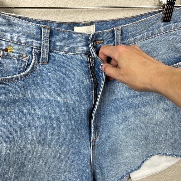 New Favorite Daughter Juni High Rise Shorts Floral Daisy Sunflower Sz 31 - Picture 6 of 16